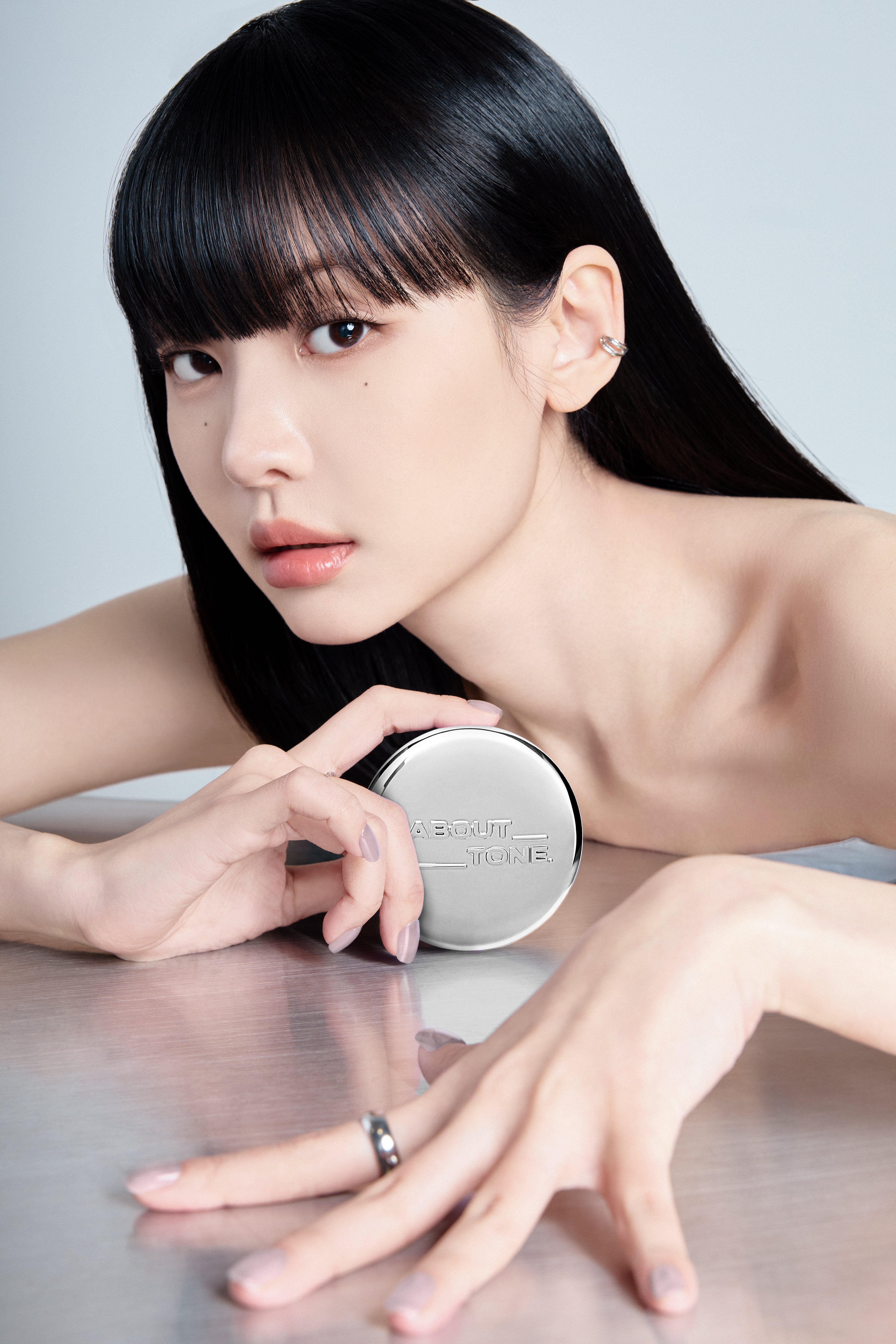 Alternative view of About_Tone. Blur Powder Pact (Silver) 9G